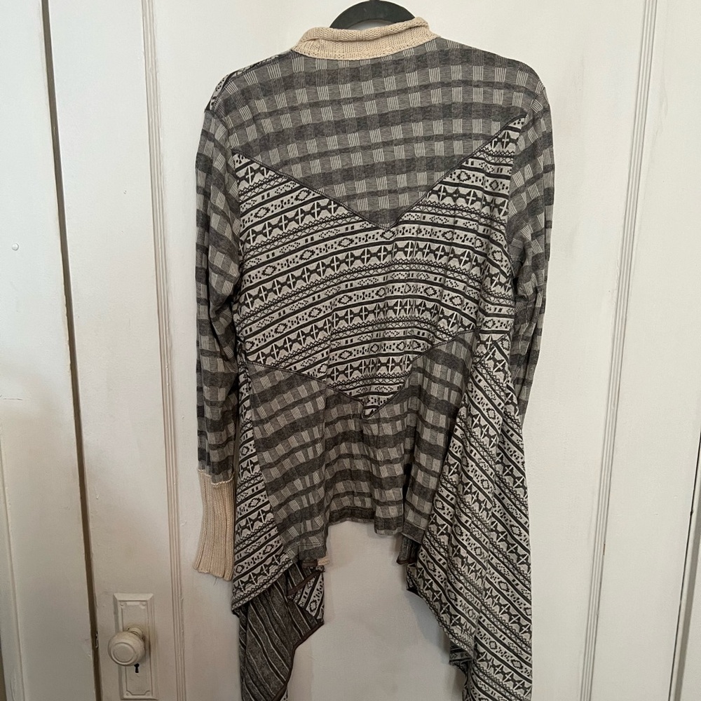 Anthropologie Tiny grey + cream open closure cardigan in grey + white in L - Picture 5 of 6